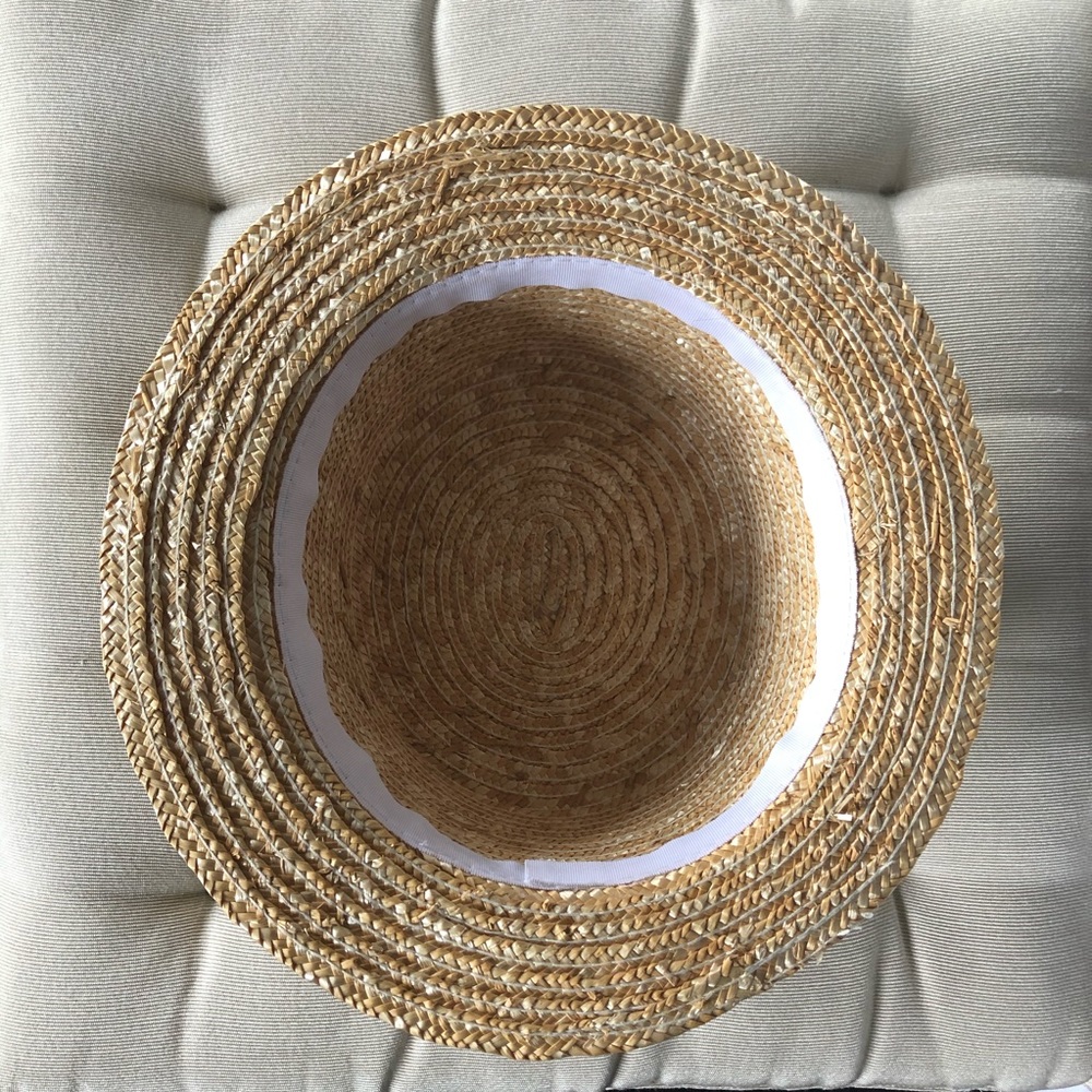Beautiful Straw Hat NWOT. - Picture 2 of 6